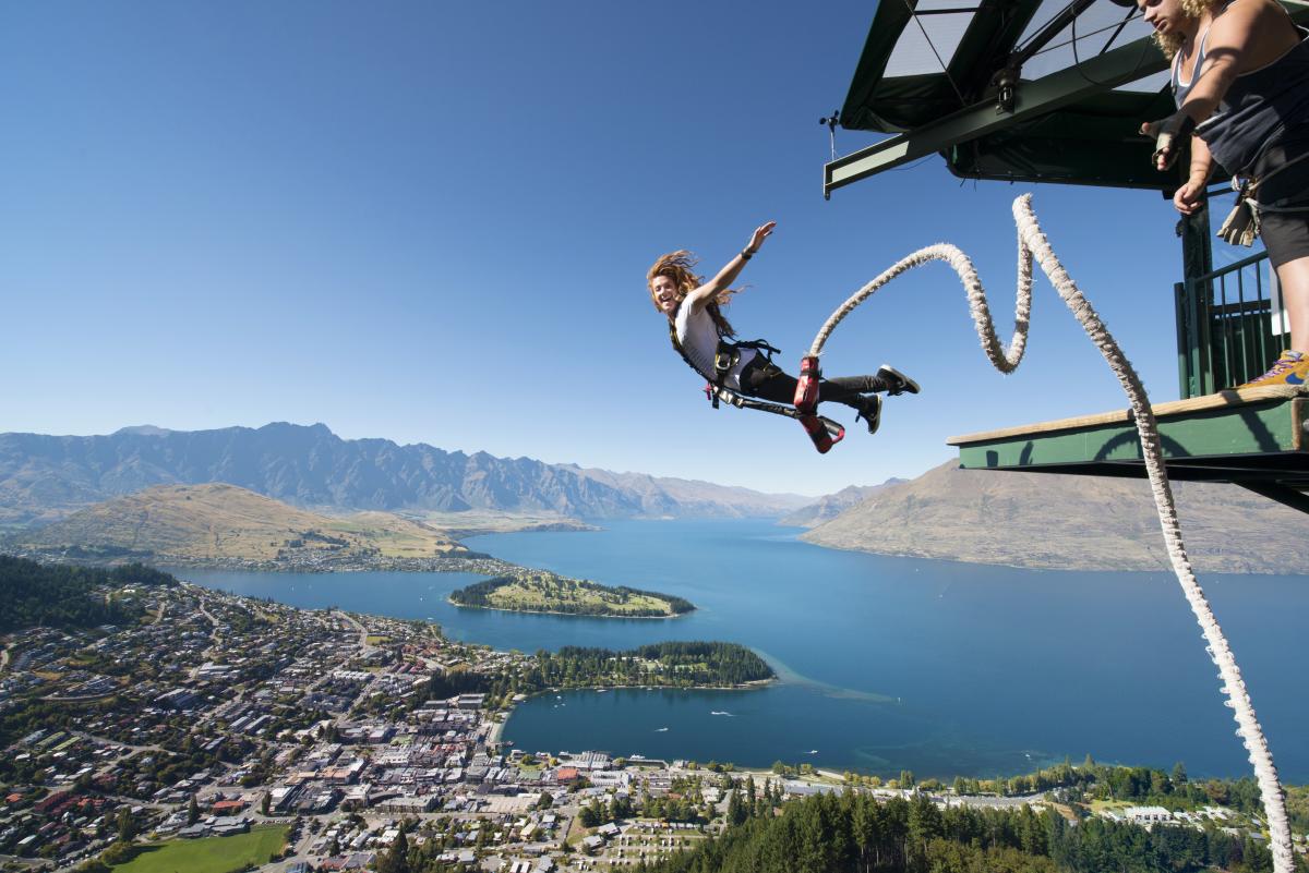 Ledge_Bungy_b0afaa8d-f6e8-49e9-a78b-2967ed0b8833