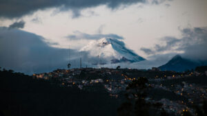 cesar-viteri-zcyiFpt0E_E-unsplash